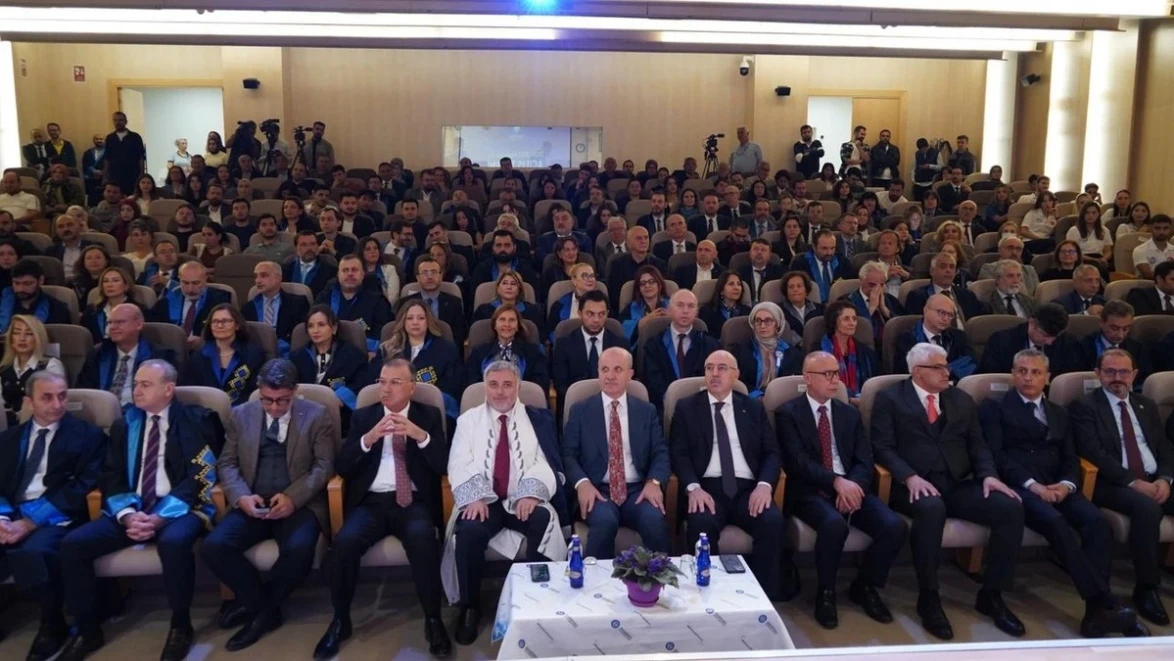 Marmara Üniversitesi'ne 63 personel alınacak