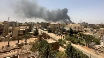 Sudan'daki Ebu Şok Mülteci Kampı Bombalandı: 25 Ölü, 40 Yaralı