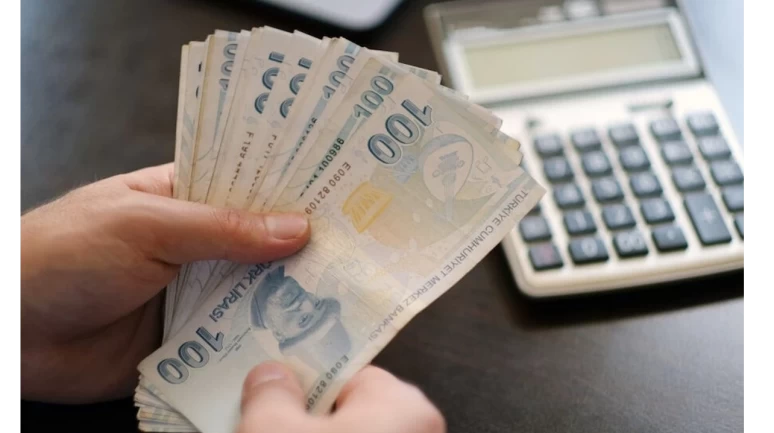 Özel sektörde İlk Zam Heyecanı: Garanti Bankası, 2025 Yılı İçin Maaş Artış Oranını Açıkladı