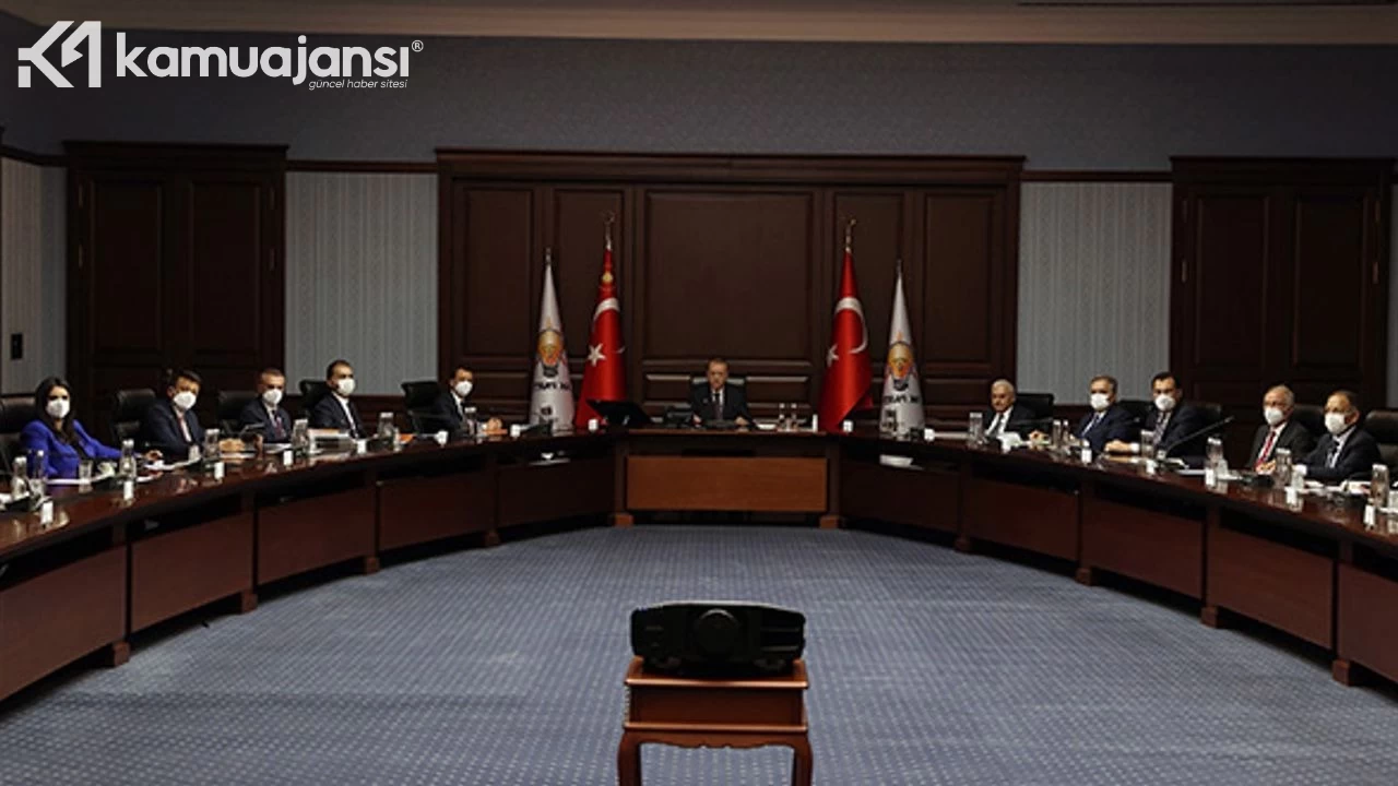 AK Parti'de 2'si Büyükşehir Olmak Üzere 5 İl Başkanı Görev Değişikliği Yaşıyor