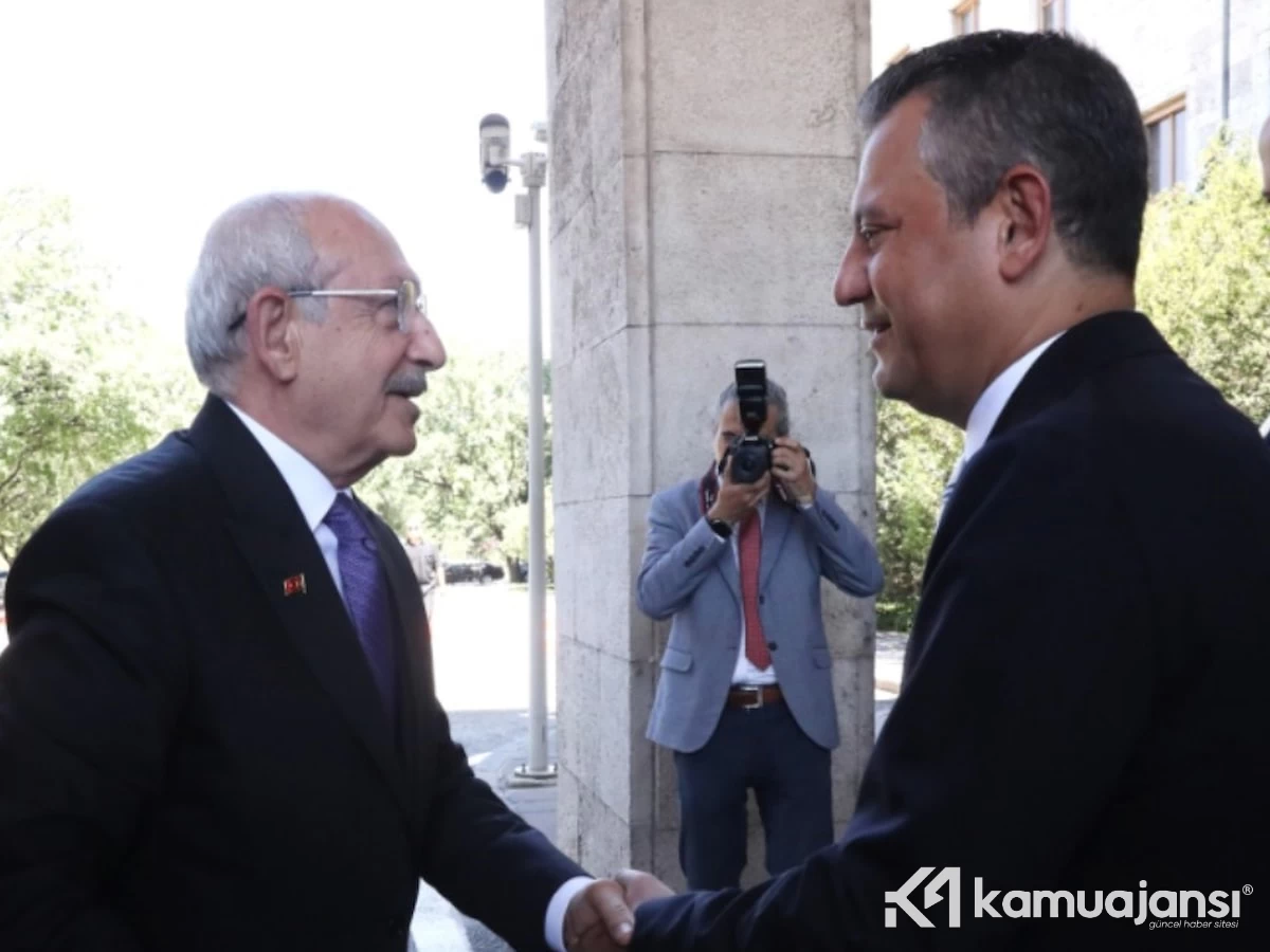 CHP Lideri Kılıçdaroğlu ve Cumhurbaşkanı Erdoğan, Yaşar Yakış'ın cenazesinde bir araya geldi