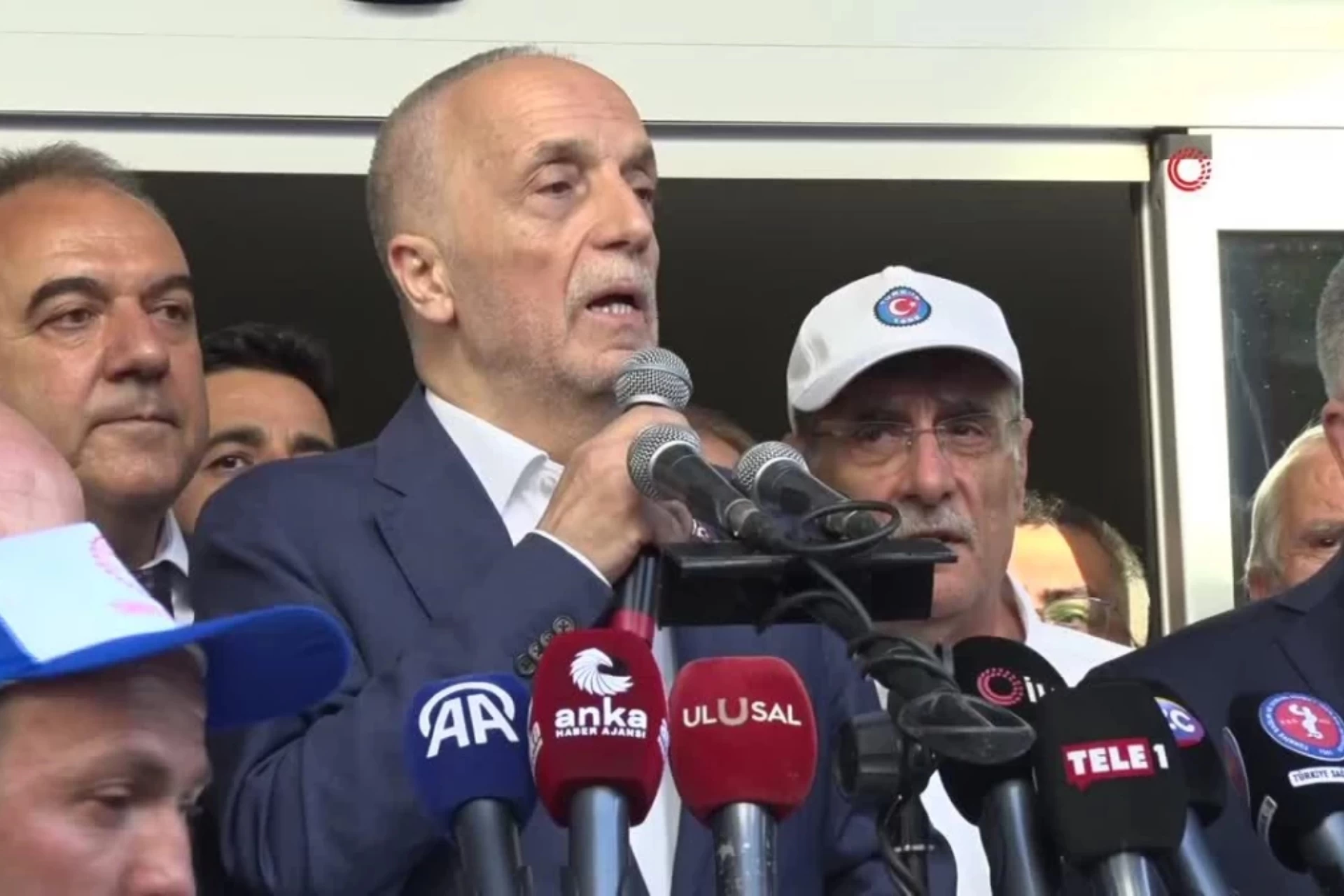 TÜRK-İŞ Genel Başkanı Ergün Atalay: "Ülkenin En Sıkıntı Çeken Topluluğuyuz"